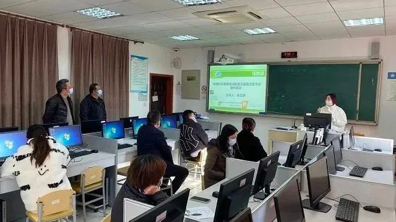 企业在线培训系统：如何选择适合自己的报价方案**