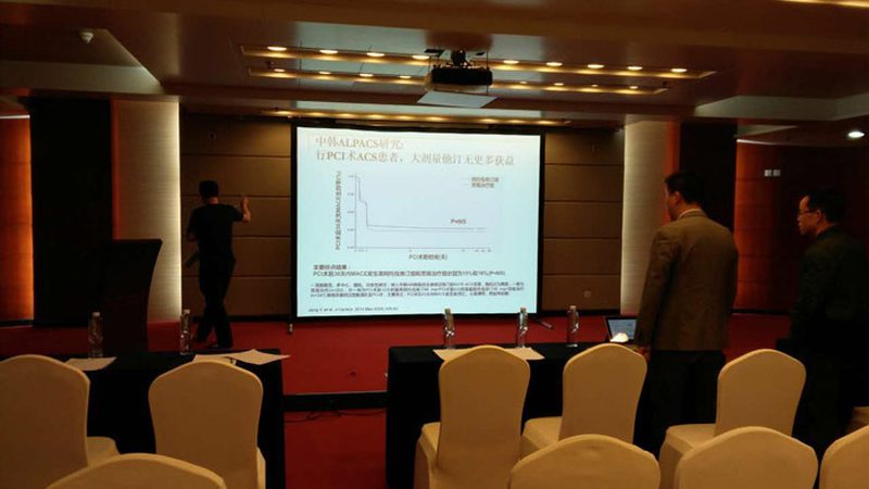 教学资源是加盟公司实力的直接体现。以下是一些评估教学资源的要点：
