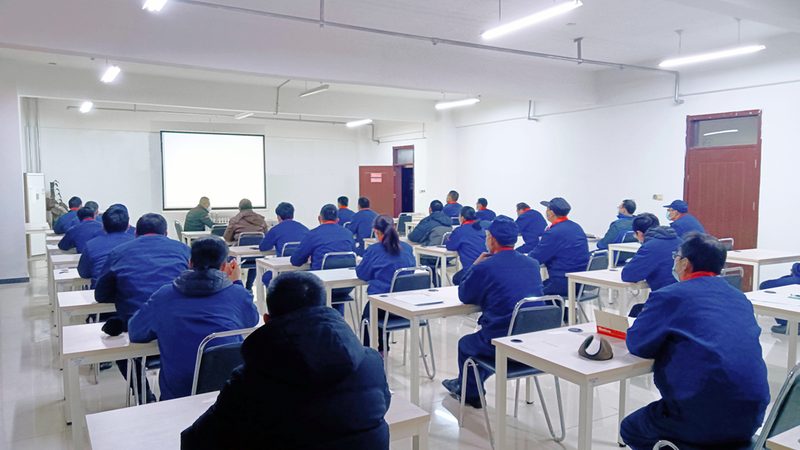 建造师培训协议班与普通班：优缺点对比解析